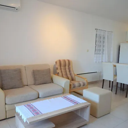 Marjolovic 1 By Interhome Njivice