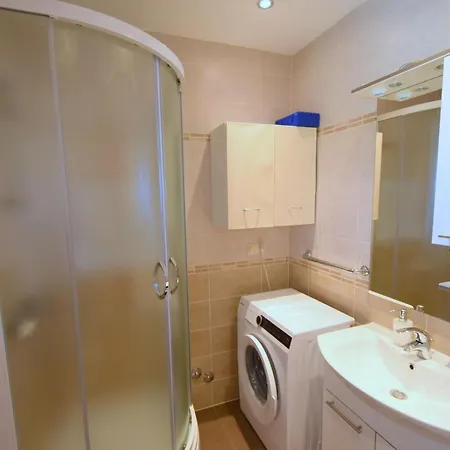 Marjolovic 1 By Interhome Apartamento