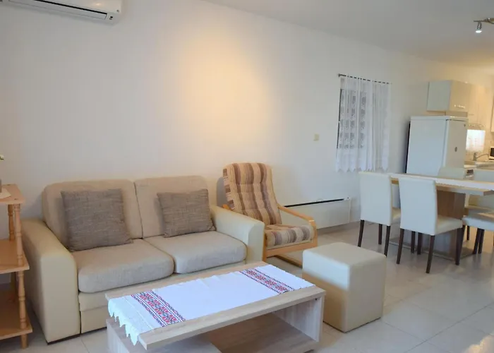 Marjolovic 1 By Interhome Njivice