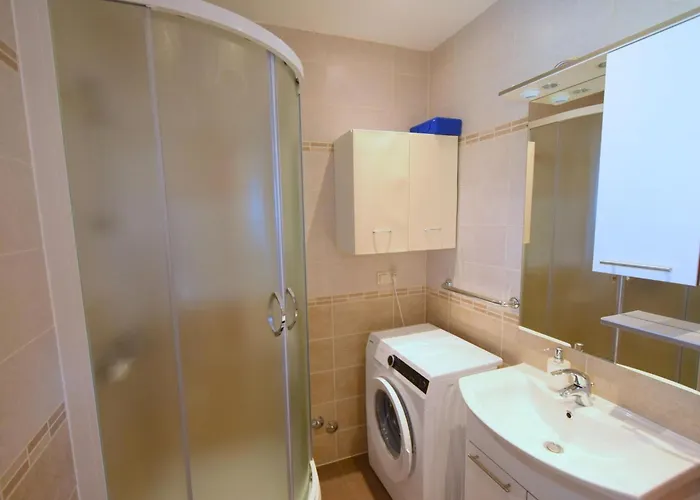 Marjolovic 1 By Interhome Apartamento